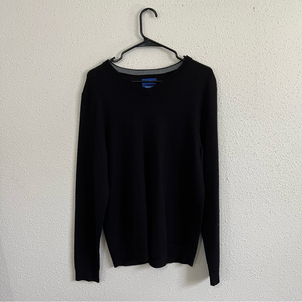 APT. 9 V-Neck Black Sweater